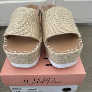 Woven sandal wedges